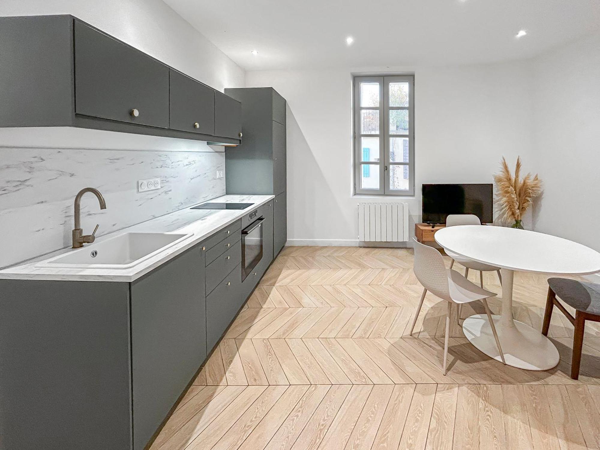Hebergements Modernes & Cosy A Arles T3 Et T2 Elegants المظهر الخارجي الصورة