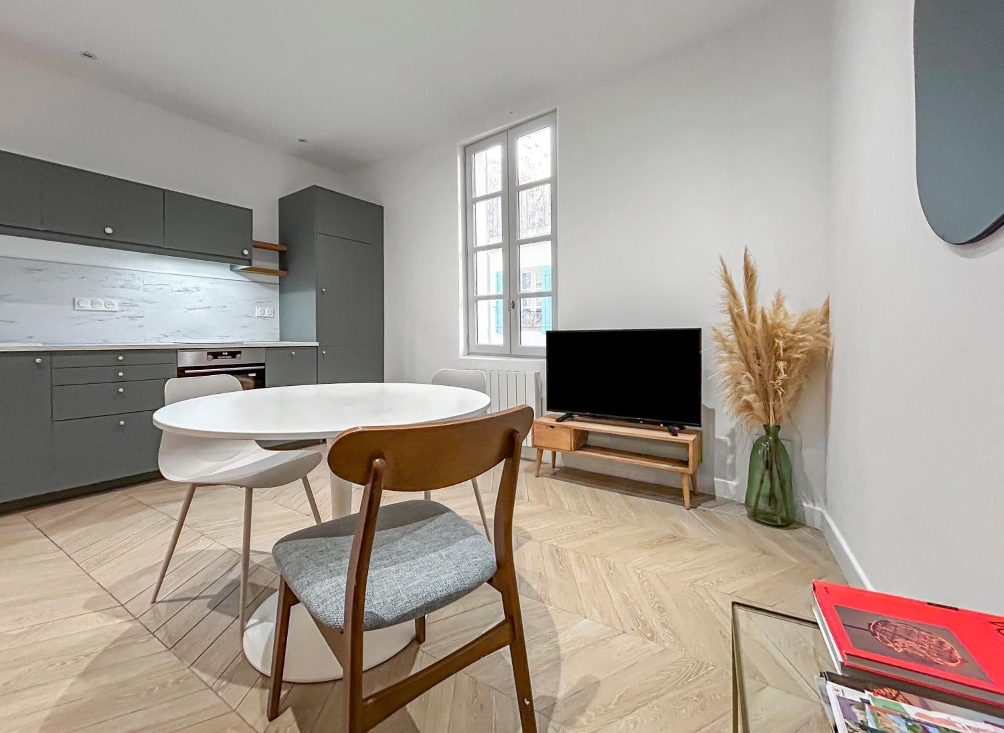 Hebergements Modernes & Cosy A Arles T3 Et T2 Elegants المظهر الخارجي الصورة