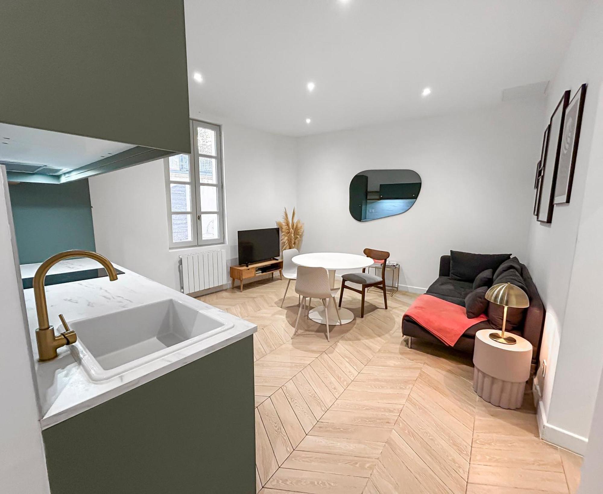 Hebergements Modernes & Cosy A Arles T3 Et T2 Elegants المظهر الخارجي الصورة