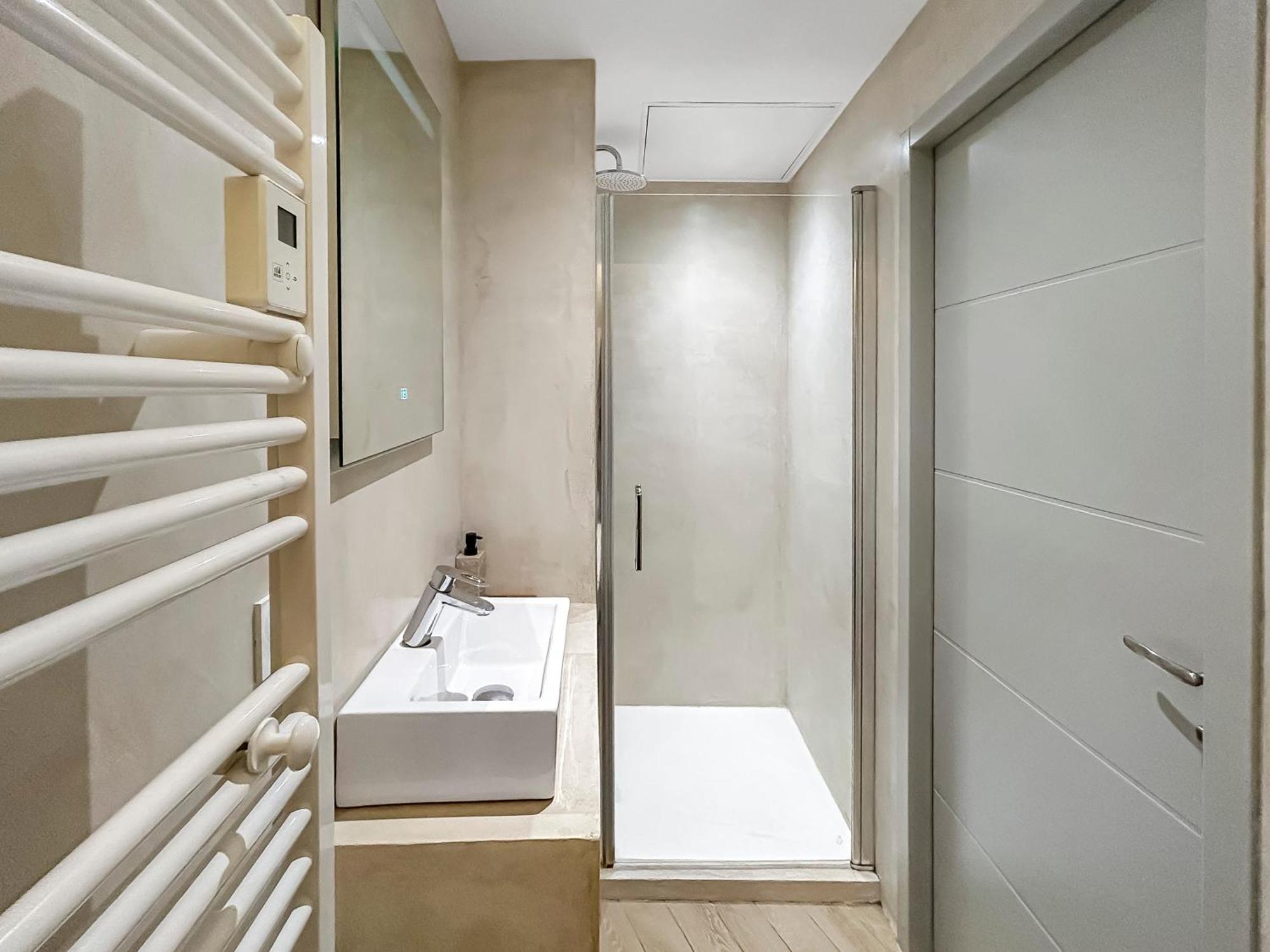 Hebergements Modernes & Cosy A Arles T3 Et T2 Elegants المظهر الخارجي الصورة