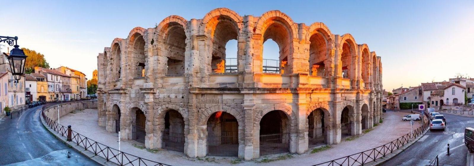 Hebergements Modernes & Cosy A Arles T3 Et T2 Elegants المظهر الخارجي الصورة
